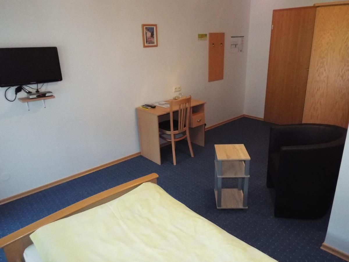 Hotel Garni Zum Reinhardswald Gewissenruh Номер фото