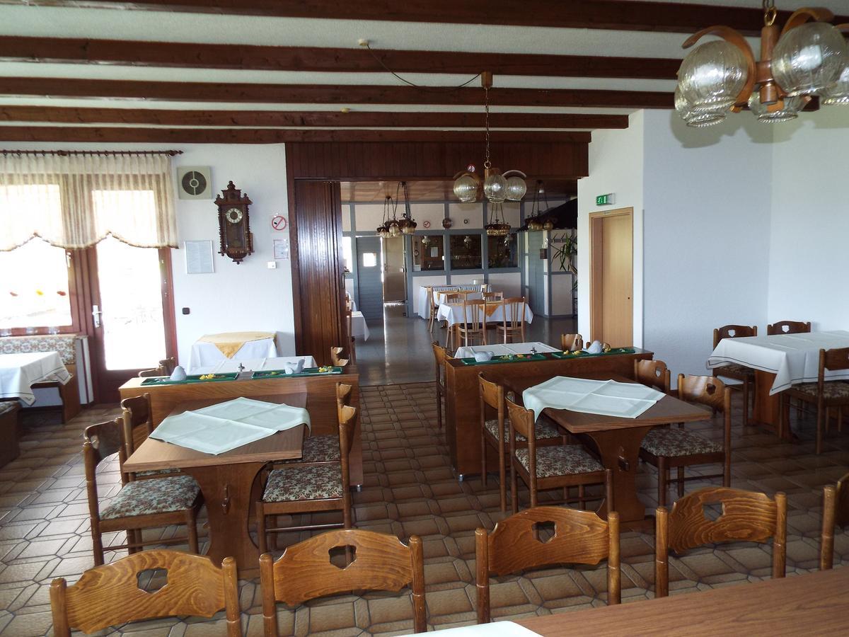 Hotel Garni Zum Reinhardswald Gewissenruh Экстерьер фото